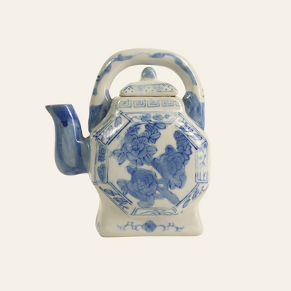 Ceramic teapot with blue floral patterns - Authentic antique piece 