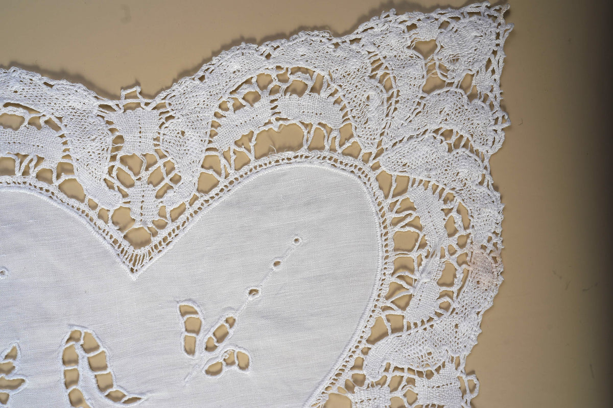 Vintage Crochet Tray Cloth