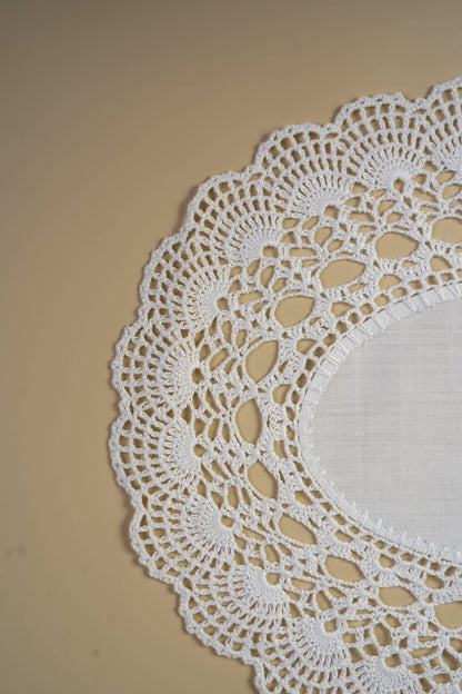 Vintage Crochet Tray Cloth