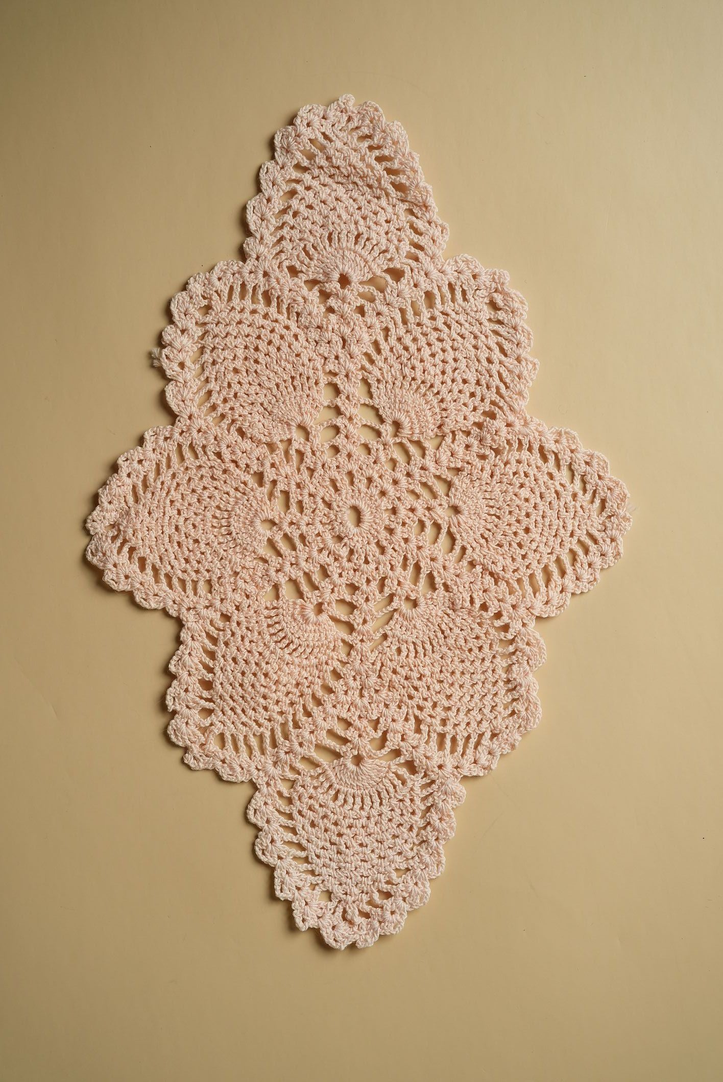 Vintage Crochet Tray Cloth