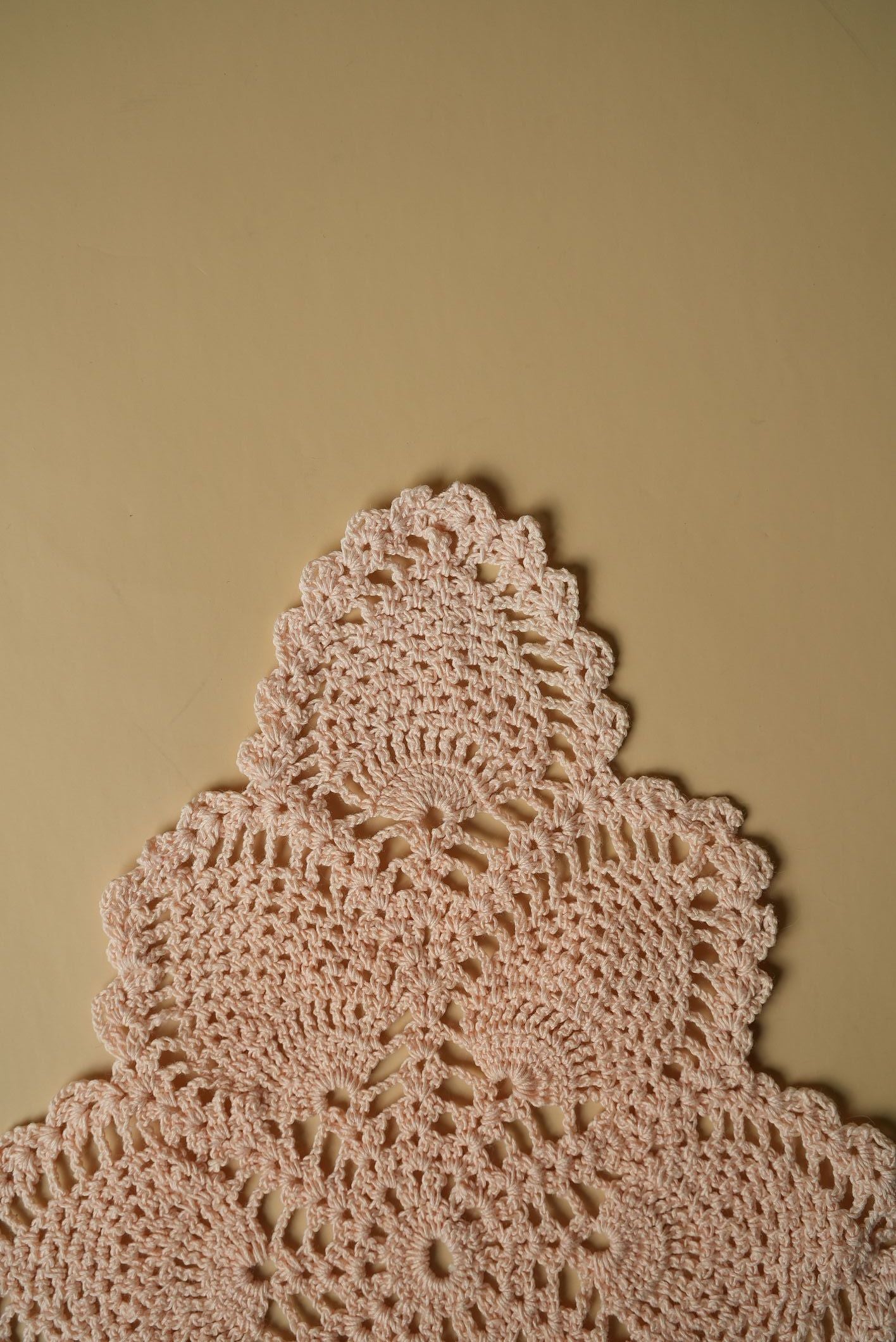 Vintage Crochet Tray Cloth