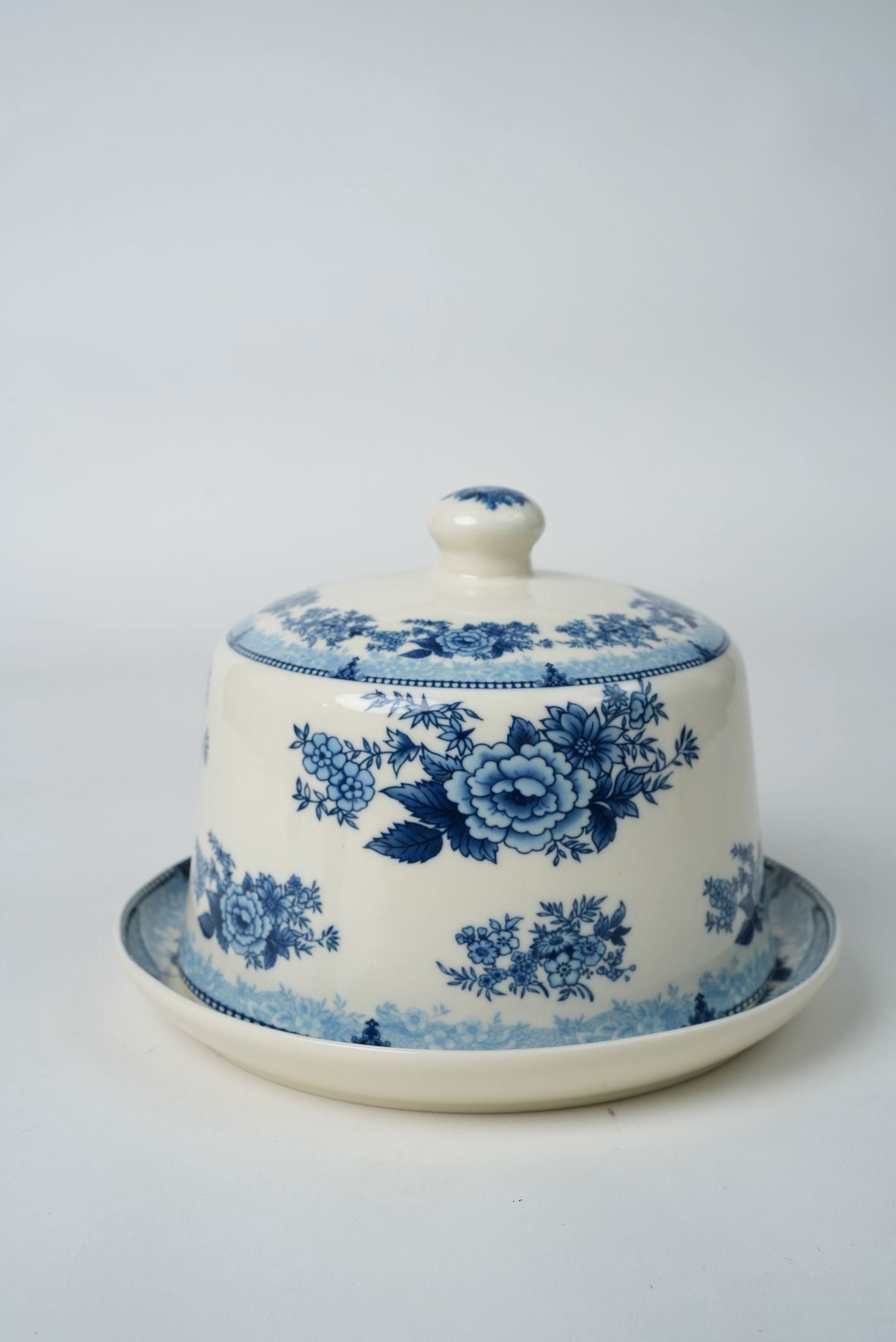 Vintage Small Cake Dish With Cloche