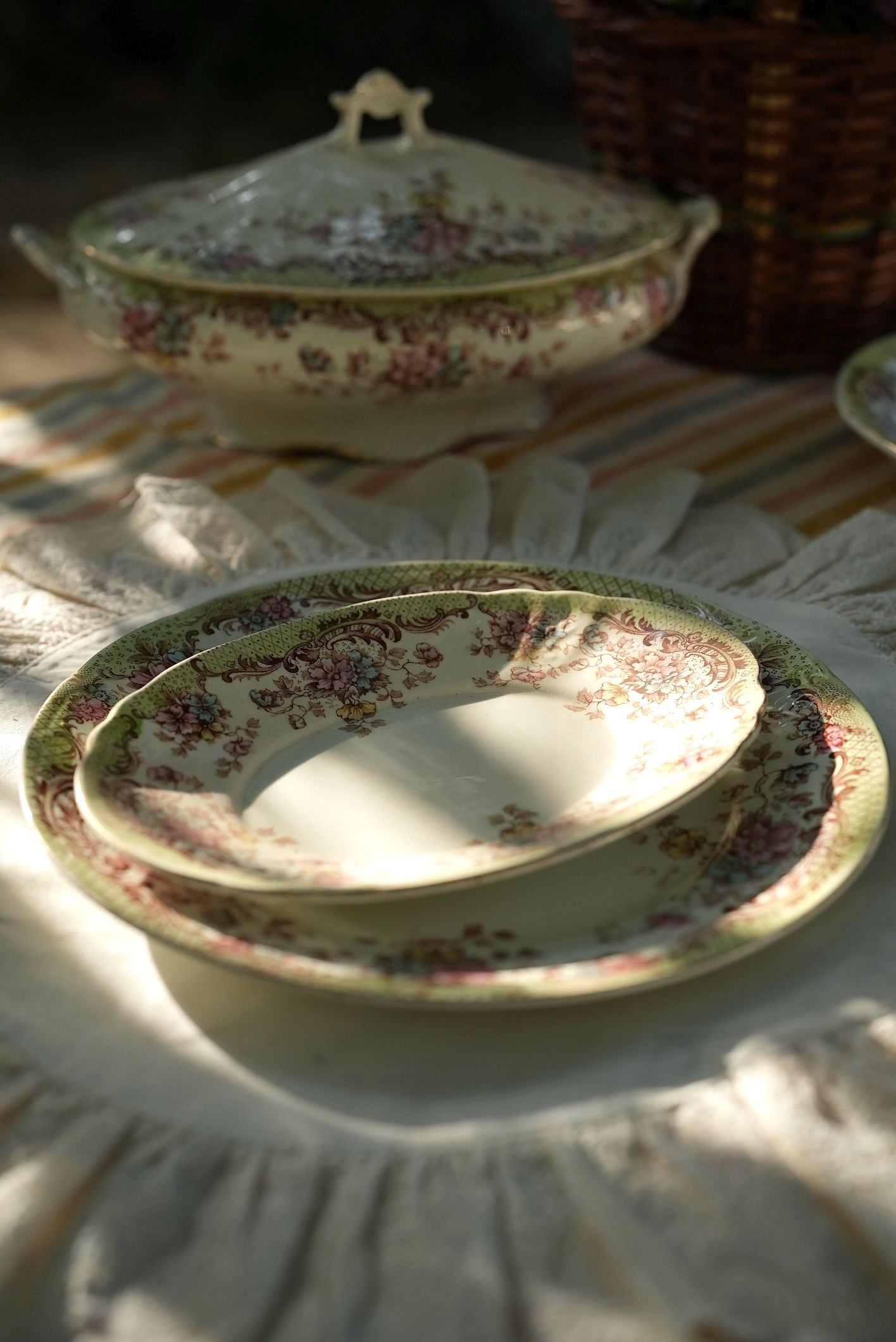 William Northwood “Maine” Pattern Dinner Set