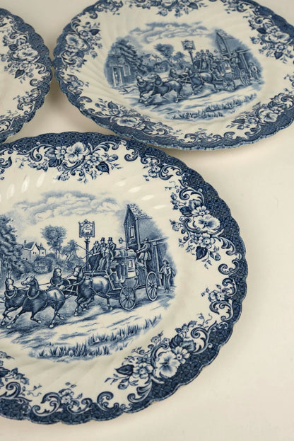 Set of 3 | Vintage Johnson Brothers Dinner Plates