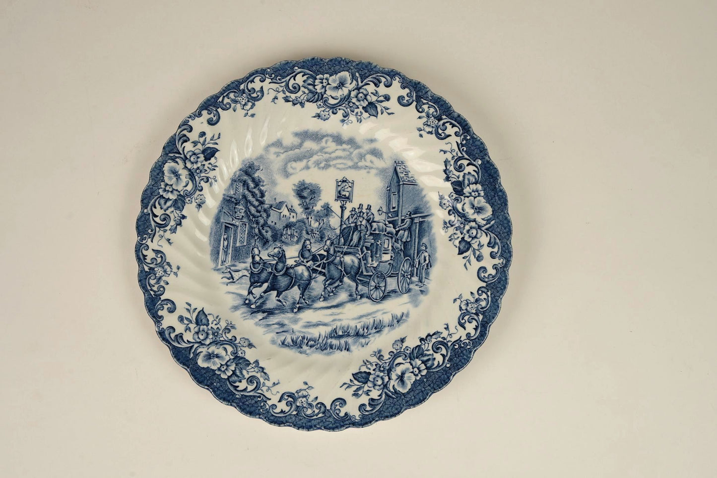 Set of 3 | Vintage Johnson Brothers Dinner Plates