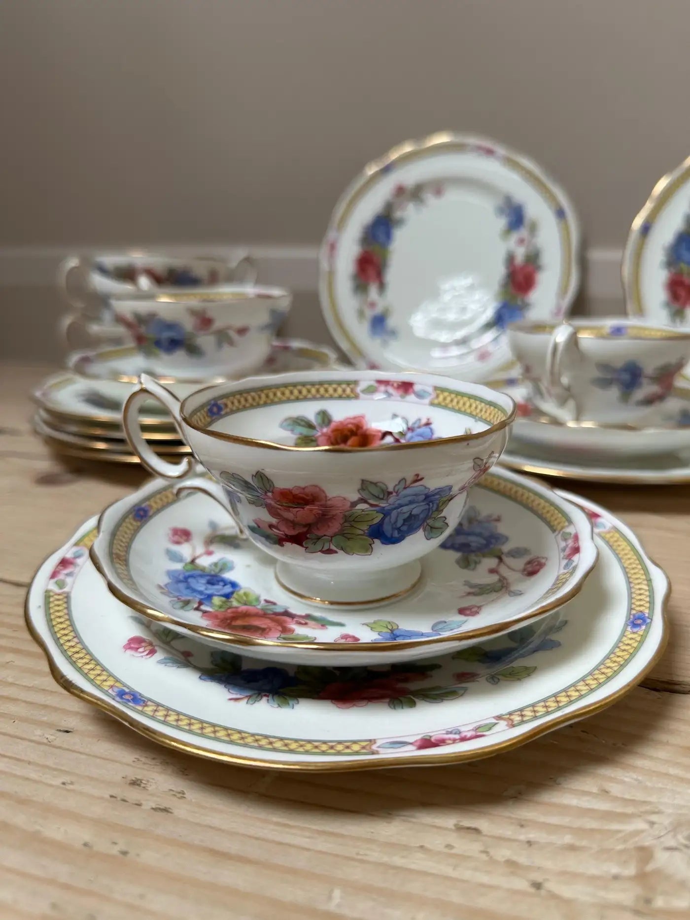 28-Piece Hammersley & Co. Porcelain Gilded Tea Set