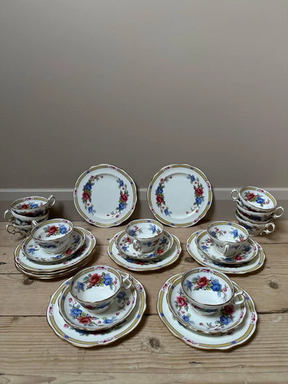 28-Piece Hammersley & Co. Porcelain Gilded Tea Set