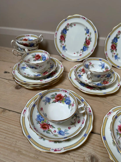 28-Piece Hammersley & Co. Porcelain Gilded Tea Set