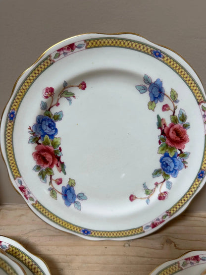 28-Piece Hammersley & Co. Porcelain Gilded Tea Set