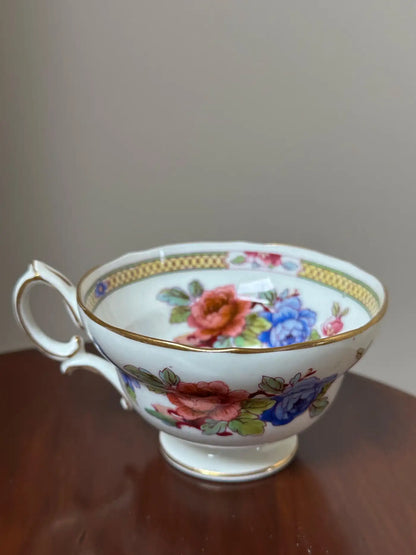 28-Piece Hammersley & Co. Porcelain Gilded Tea Set